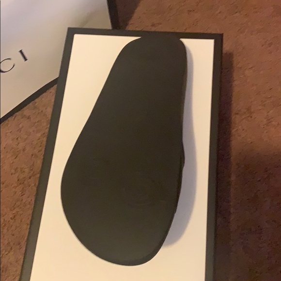 Gucci flip flops - Picture 2 of 2